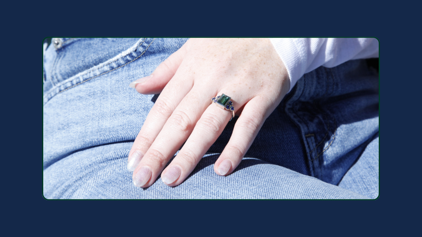 Custom vs. Mass-Produced Jewellery: Why Personal Design Always Wins