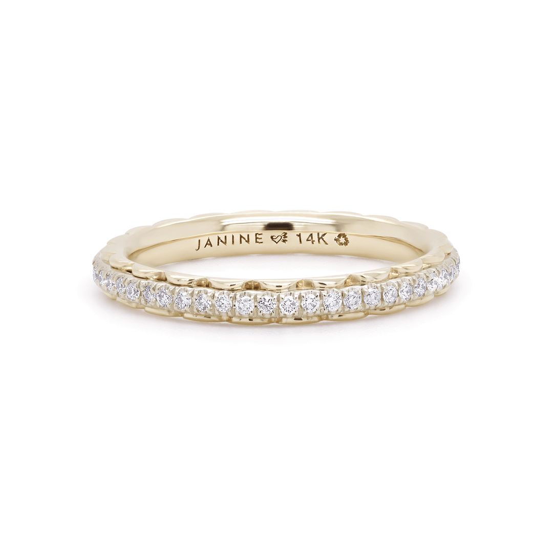 Sustainable eternity band with lab-grown diamonds. Modern design in 18k recycled yellow gold and white gold
